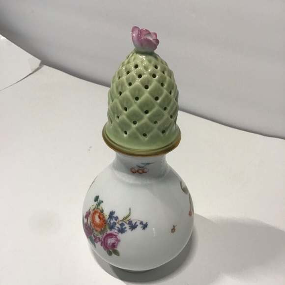 Vintage Bernardeu Limoges Sugar Shaker - Picture 11 of 11